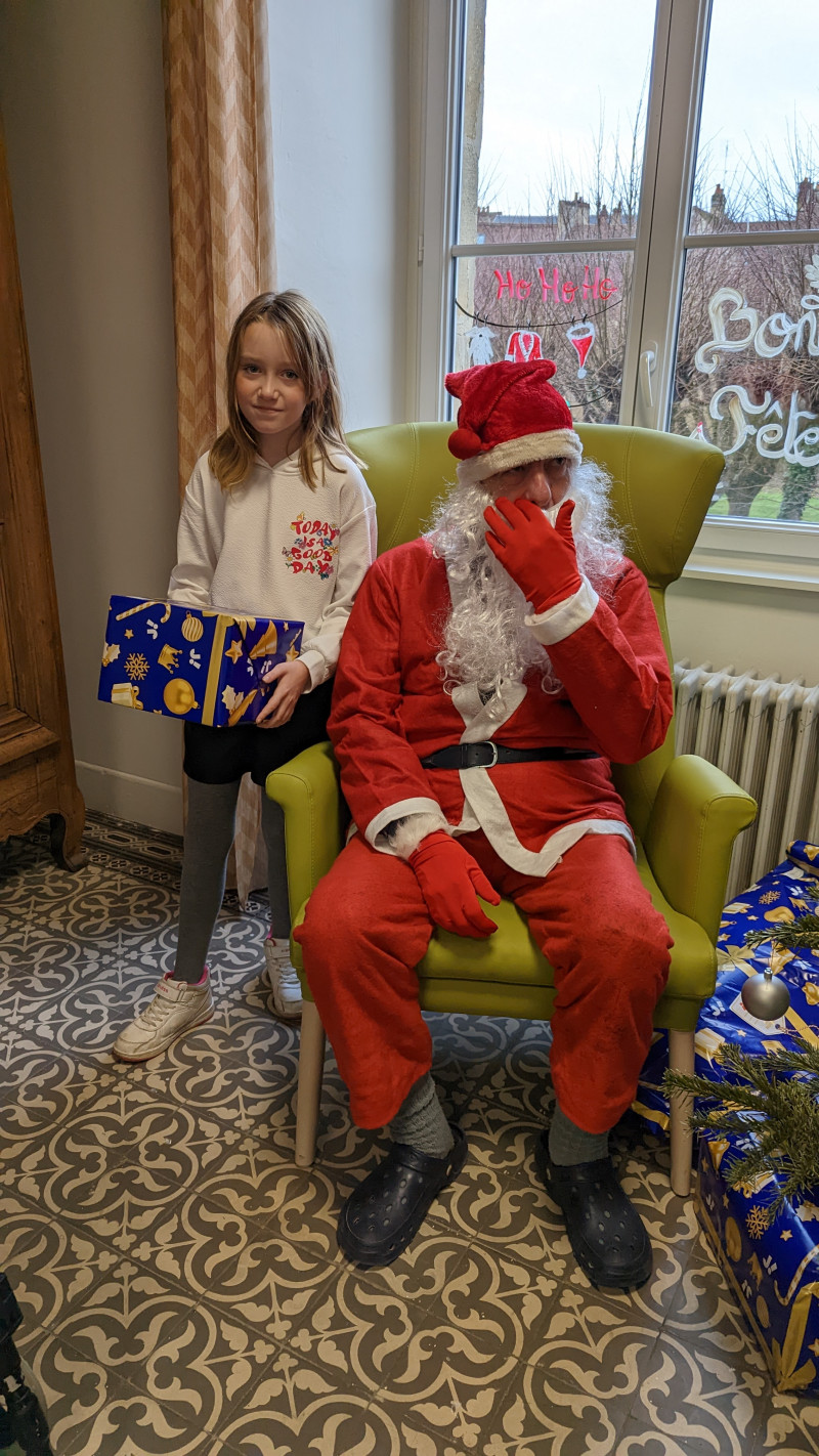 ARBRE DE NOËL DES ENFANTS DU PERSONNEL suite